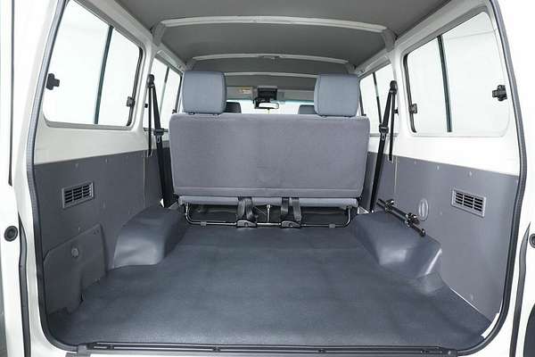 2024 Toyota Landcruiser 70 Series LC78 GXL + Diff Locks Gdjl78R