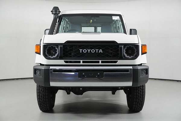 2024 Toyota Landcruiser 70 Series LC78 GXL + Diff Locks Gdjl78R