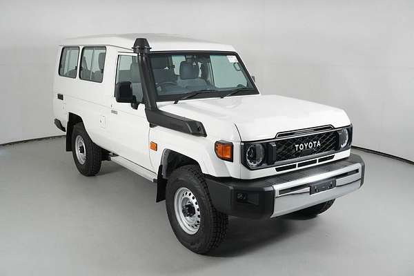 2024 Toyota Landcruiser 70 Series LC78 GXL + Diff Locks Gdjl78R