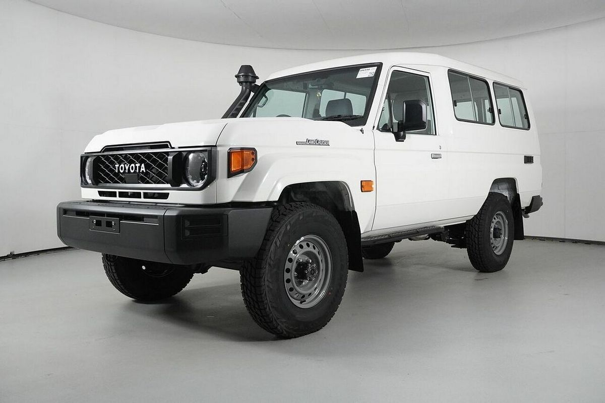 2024 Toyota Landcruiser 70 Series LC78 Workmate (2 Seats) Vdjl78R