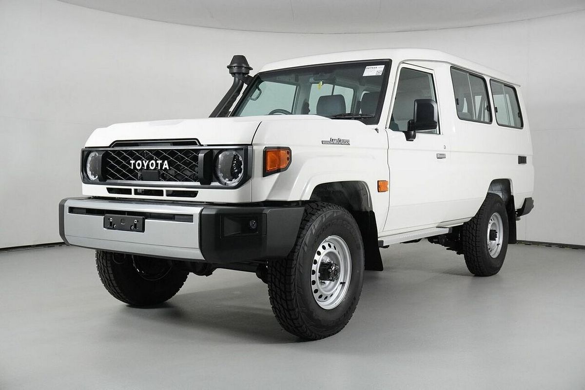 2024 Toyota Landcruiser 70 Series LC78 GXL + Diff Locks Gdjl78R