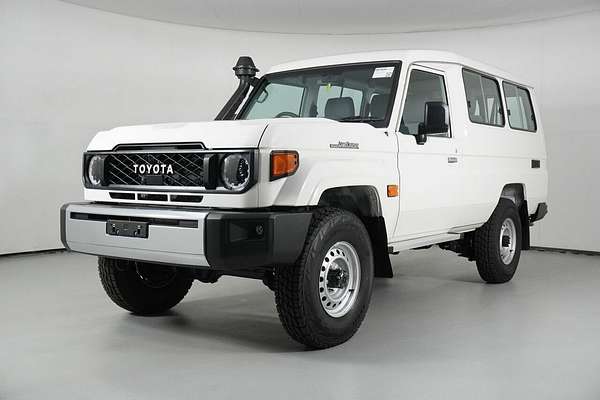 2024 Toyota Landcruiser 70 Series LC78 GXL + Diff Locks Gdjl78R