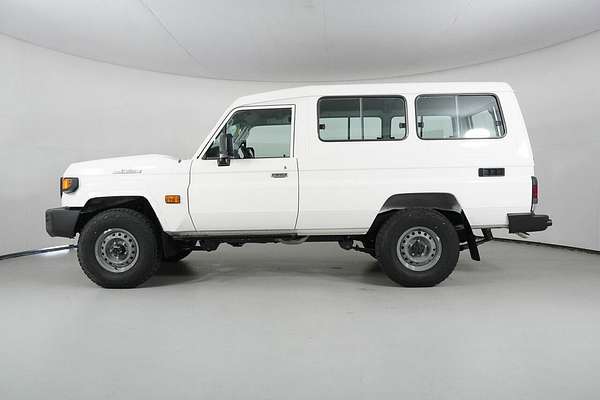 2024 Toyota Landcruiser 70 Series LC78 Workmate (2 Seats) Vdjl78R