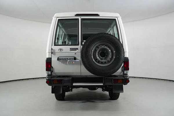 2024 Toyota Landcruiser 70 Series LC78 Workmate (2 Seats) Vdjl78R