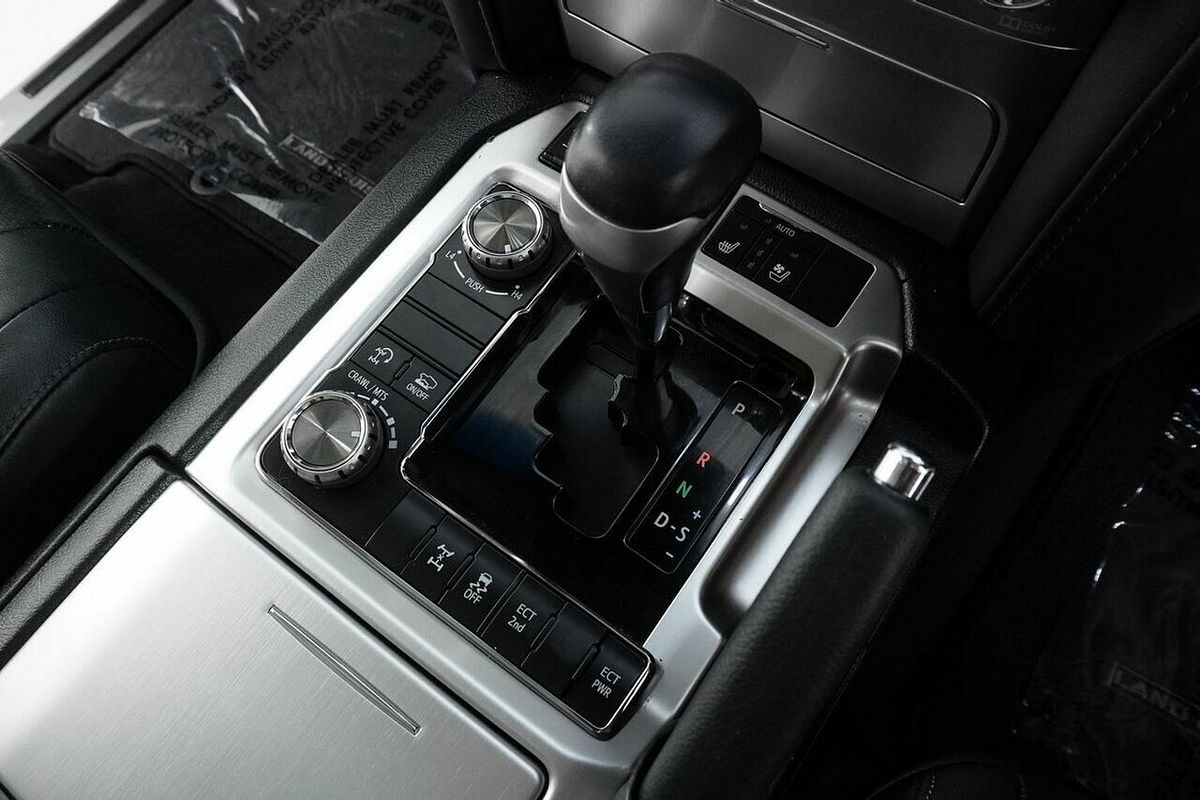 2021 Toyota Landcruiser LC200 Sahara (4x4) VDJ200R
