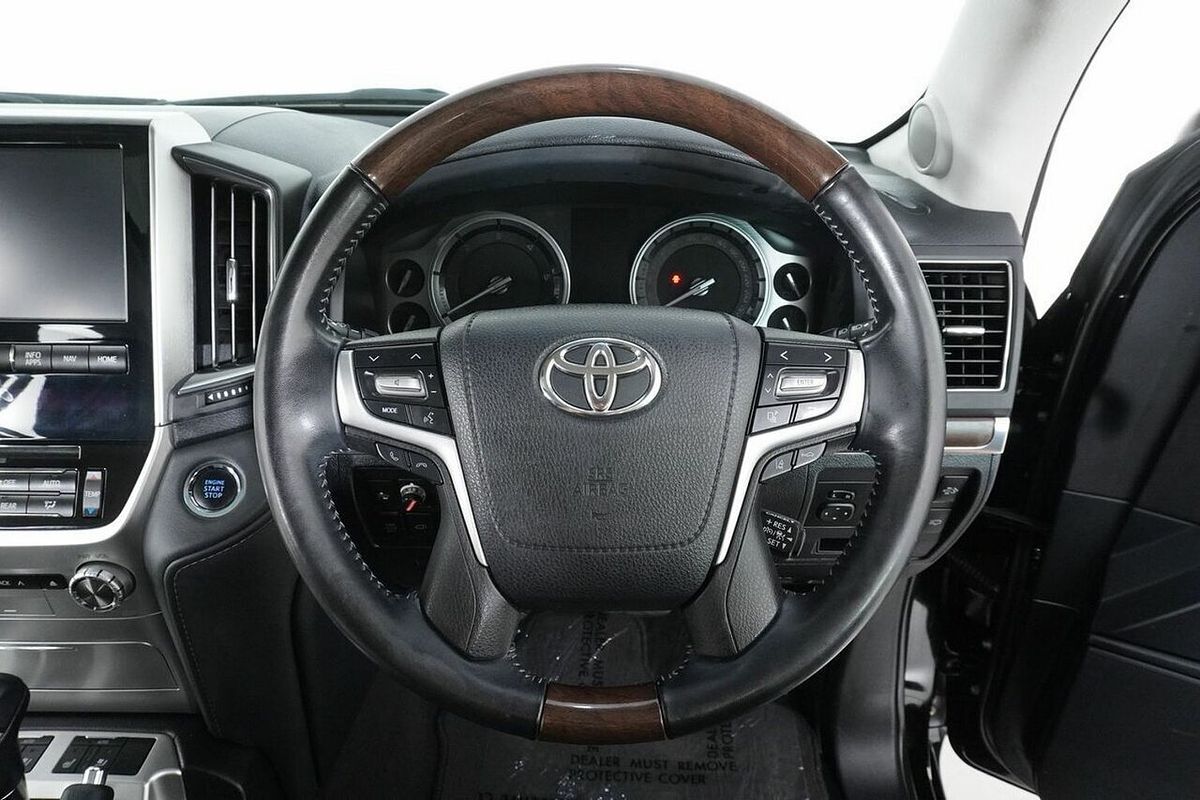 2021 Toyota Landcruiser LC200 Sahara (4x4) VDJ200R