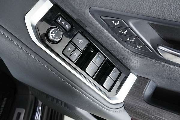 2023 Toyota Landcruiser LC300 GR-S (4x4) FJA300R