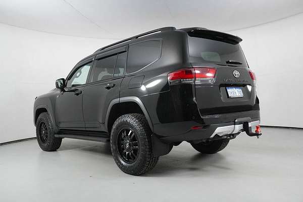 2023 Toyota Landcruiser LC300 GR-S (4x4) FJA300R