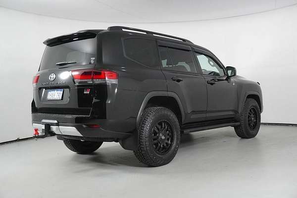 2023 Toyota Landcruiser LC300 GR-S (4x4) FJA300R