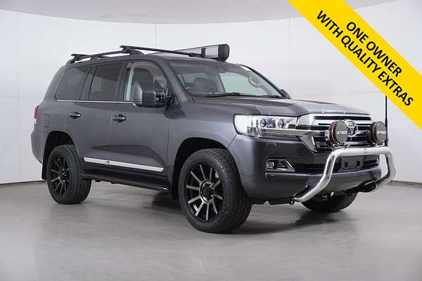 2021 Toyota Landcruiser LC200 Sahara (4x4)