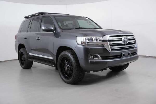 2020 Toyota Landcruiser LC200 Sahara (4x4)