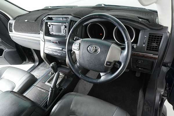 2011 Toyota Landcruiser VX (4x4) UZJ200R 09 Upgrade
