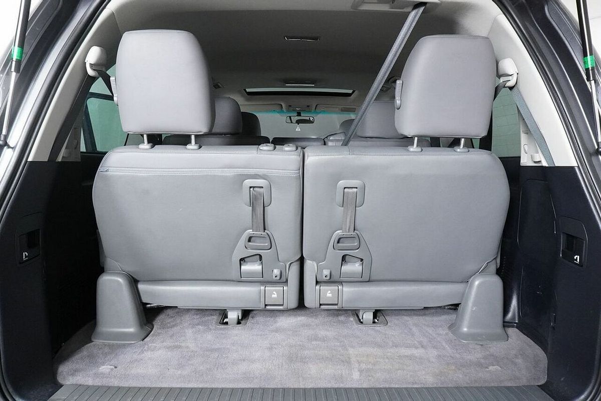 2011 Toyota Landcruiser VX (4x4) UZJ200R 09 Upgrade