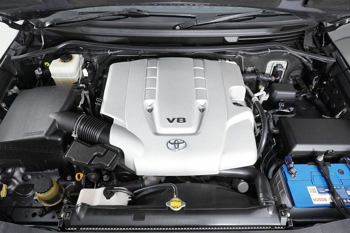 2011 Toyota Landcruiser VX (4x4) UZJ200R 09 Upgrade