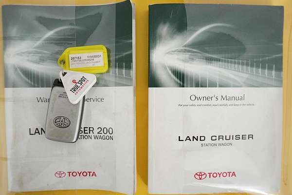 2011 Toyota Landcruiser VX (4x4) UZJ200R 09 Upgrade