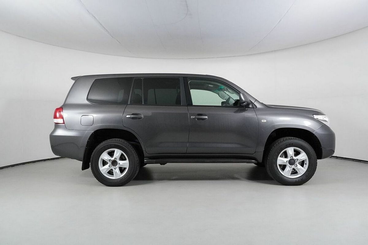 2011 Toyota Landcruiser VX (4x4) UZJ200R 09 Upgrade