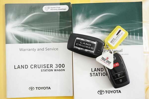 2023 Toyota Landcruiser LC300 VX (4x4) FJA300R