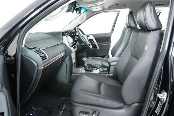 2023 Toyota Landcruiser Prado VX Flat Tailgate GDJ150R