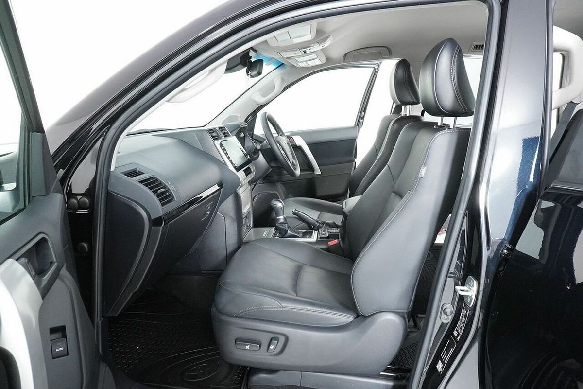 2023 Toyota Landcruiser Prado GXL Premium Interior GDJ150R