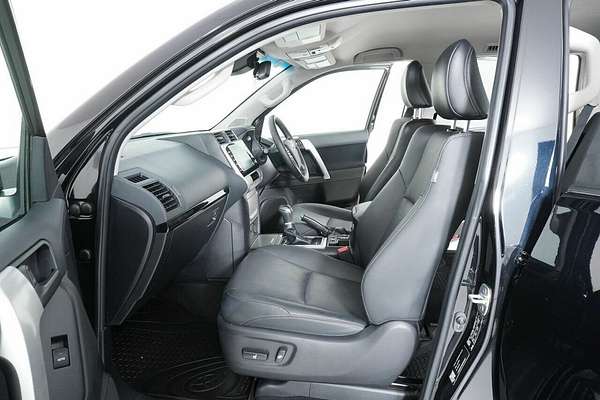 2023 Toyota Landcruiser Prado GXL Premium Interior GDJ150R