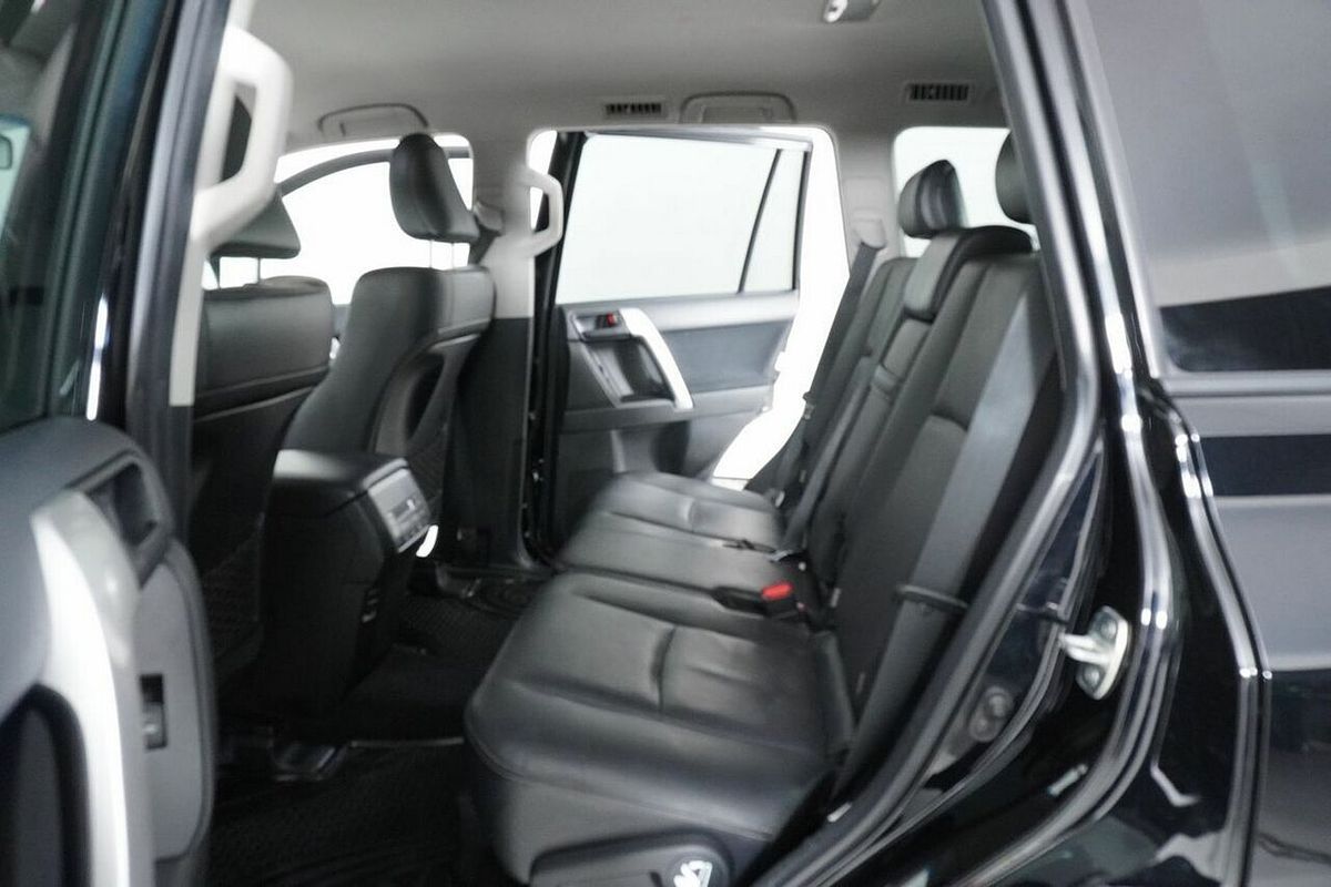 2023 Toyota Landcruiser Prado GXL Premium Interior GDJ150R