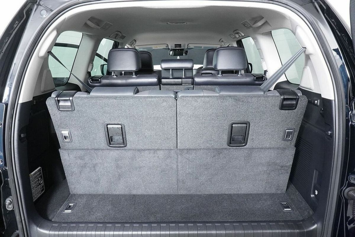 2023 Toyota Landcruiser Prado VX Flat Tailgate GDJ150R