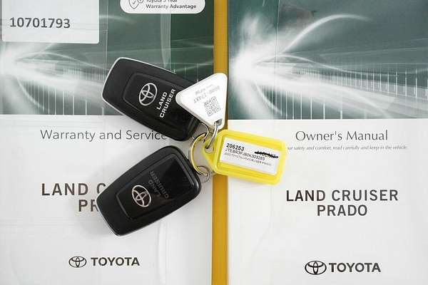 2023 Toyota Landcruiser Prado GXL Premium Interior GDJ150R