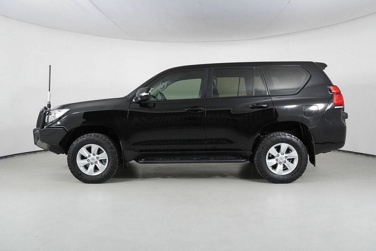 2022 Toyota Landcruiser Prado GX GDJ150R