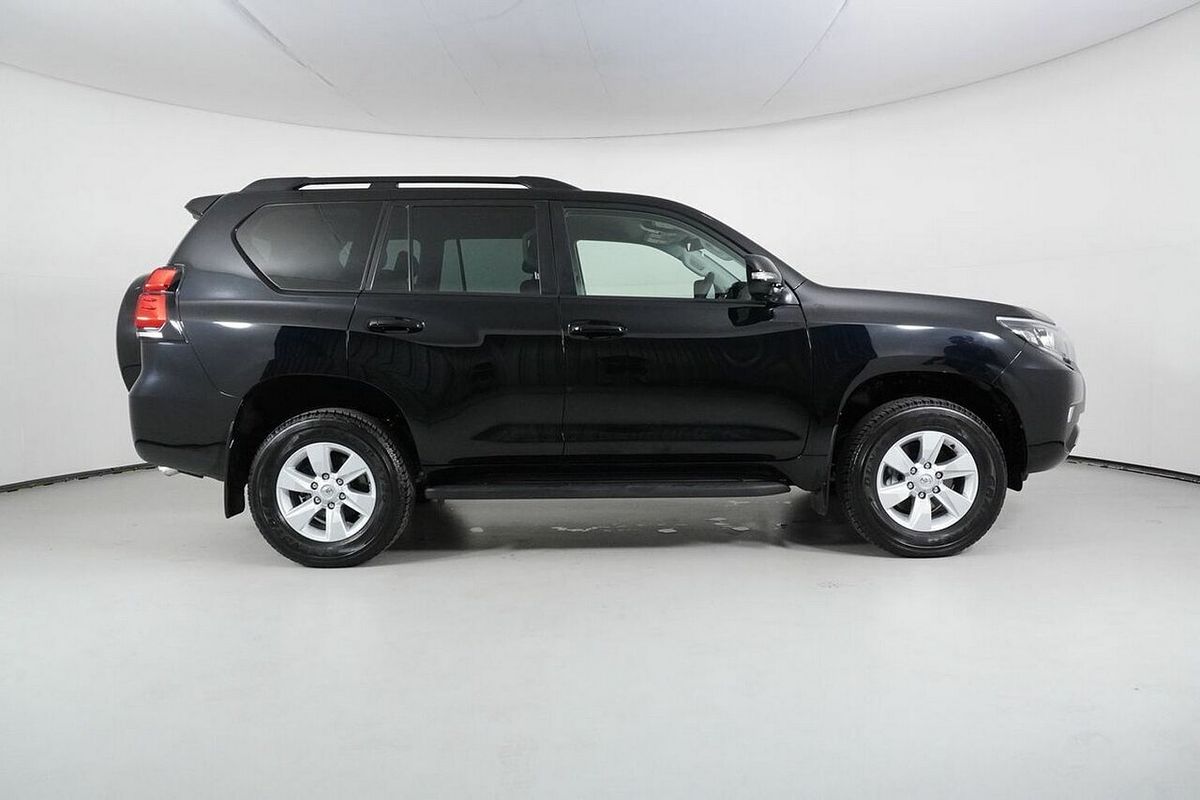 2023 Toyota Landcruiser Prado GXL Premium Interior GDJ150R