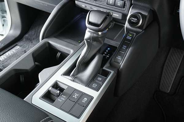 2025 Toyota Landcruiser Prado VX Frosted White GDJ251R