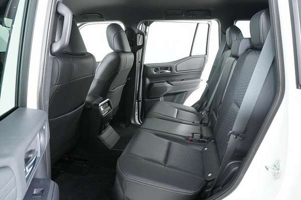 2025 Toyota Landcruiser Prado VX Frosted White GDJ251R