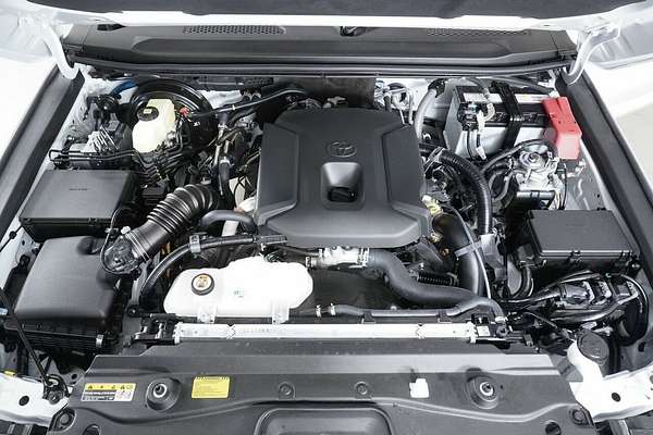 2025 Toyota Landcruiser Prado VX Frosted White GDJ251R