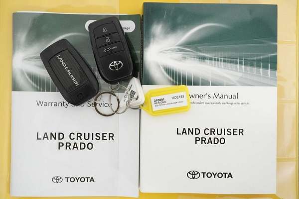 2025 Toyota Landcruiser Prado VX Frosted White GDJ251R