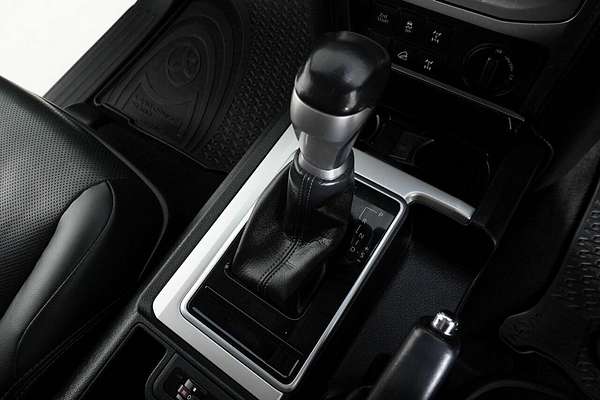 2020 Toyota Landcruiser Prado GXL Premium Interior GDJ150R