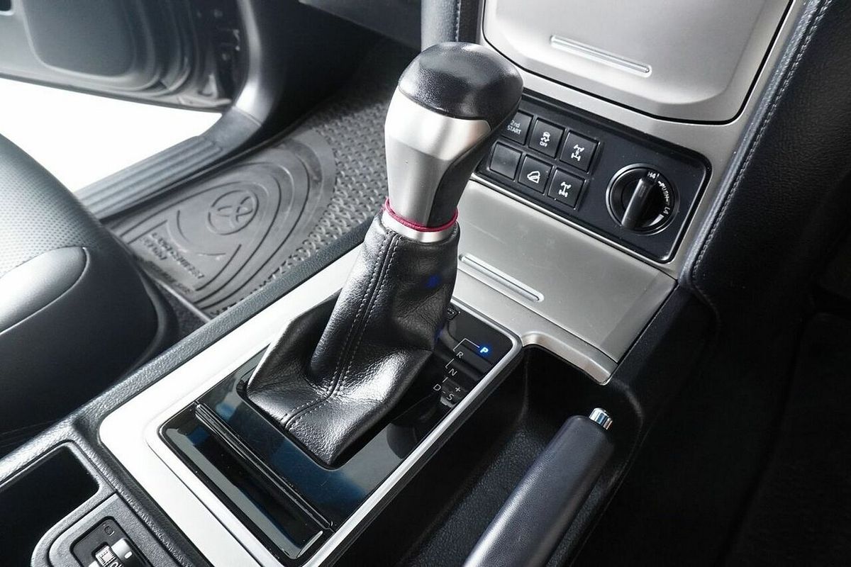 2020 Toyota Landcruiser Prado GXL Premium Interior GDJ150R