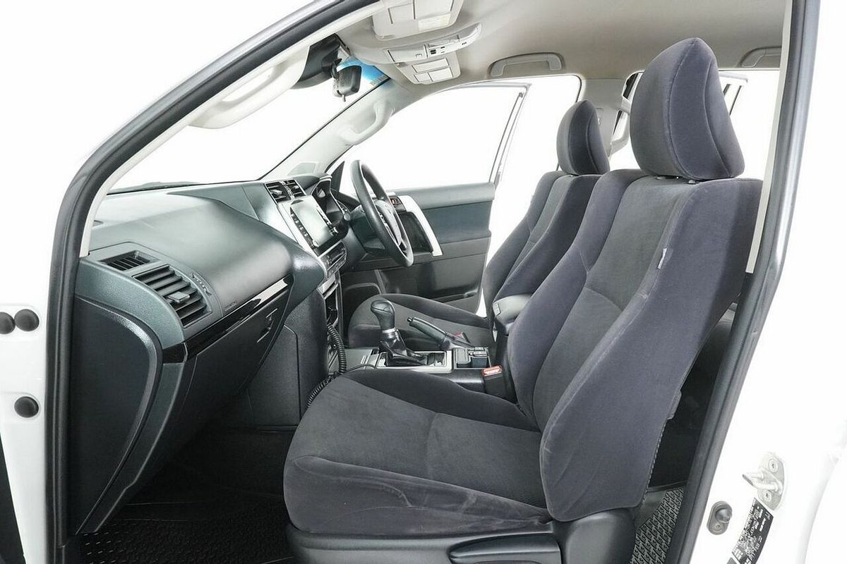 2022 Toyota Landcruiser Prado GX GDJ150R