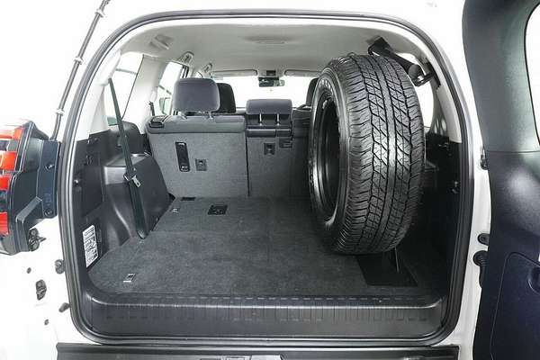2022 Toyota Landcruiser Prado GX GDJ150R