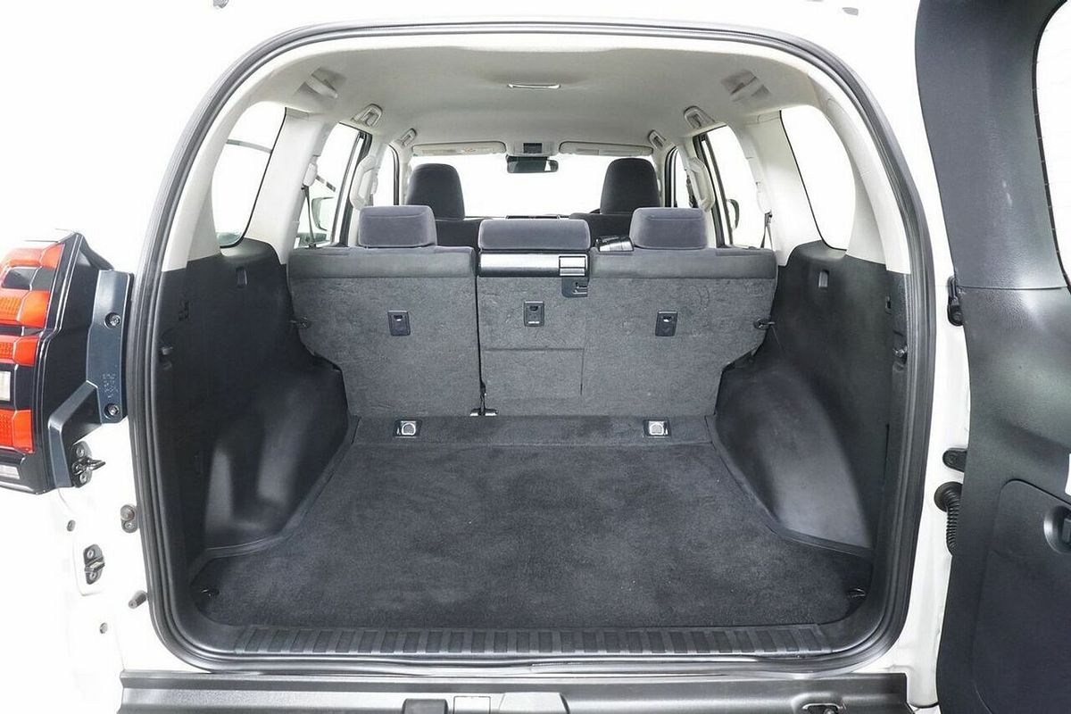 2022 Toyota Landcruiser Prado GX GDJ150R