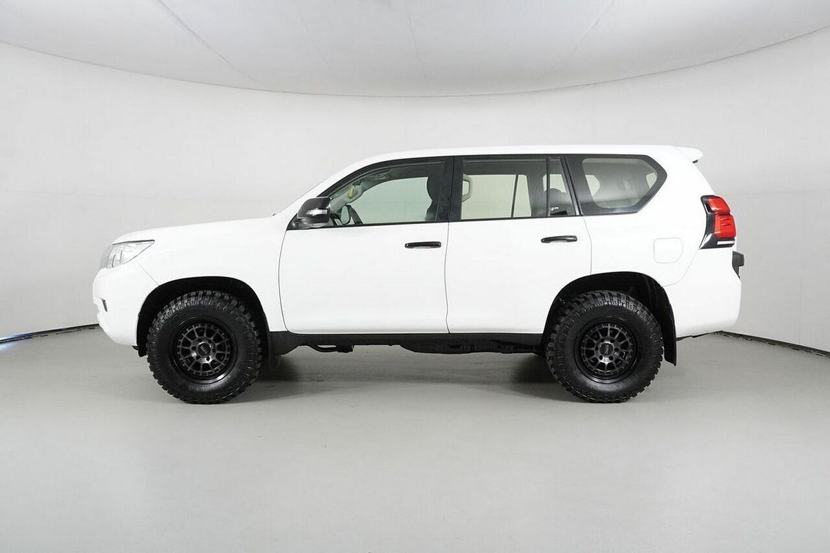 2022 Toyota Landcruiser Prado GX GDJ150R