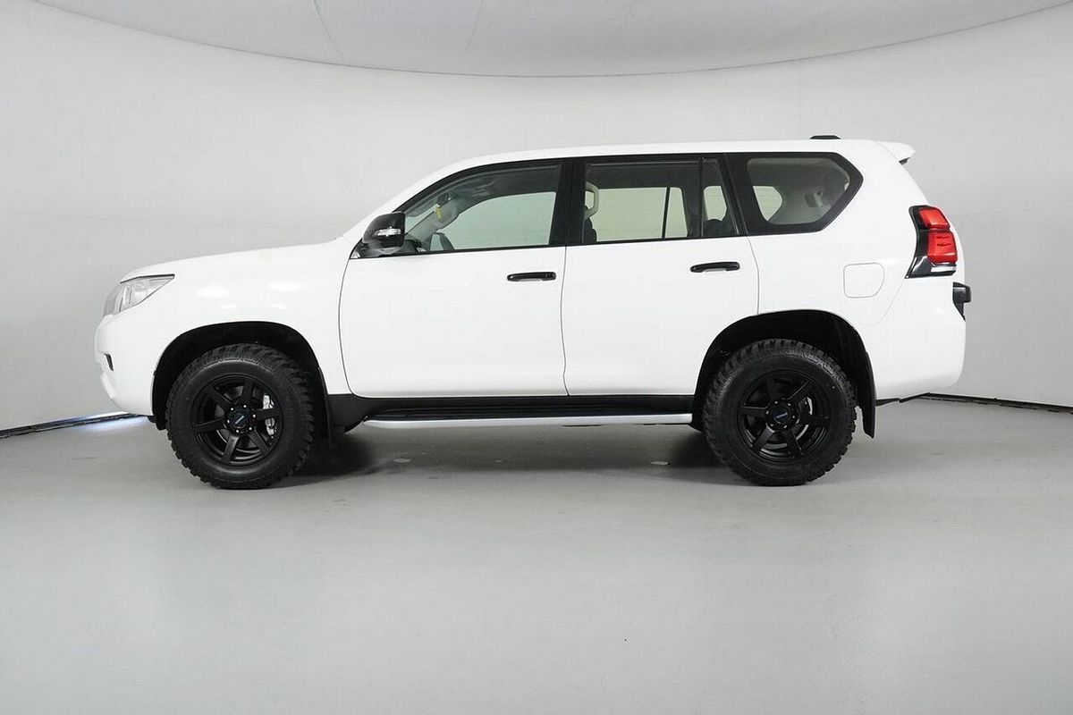 2022 Toyota Landcruiser Prado GX GDJ150R