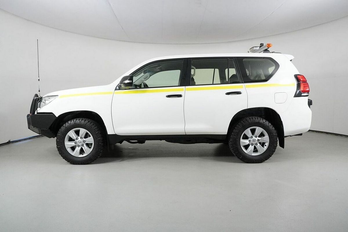 2022 Toyota Landcruiser Prado GX GDJ150R