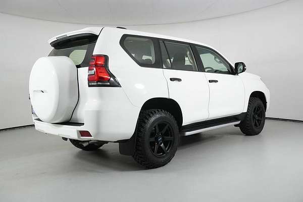 2022 Toyota Landcruiser Prado GX GDJ150R