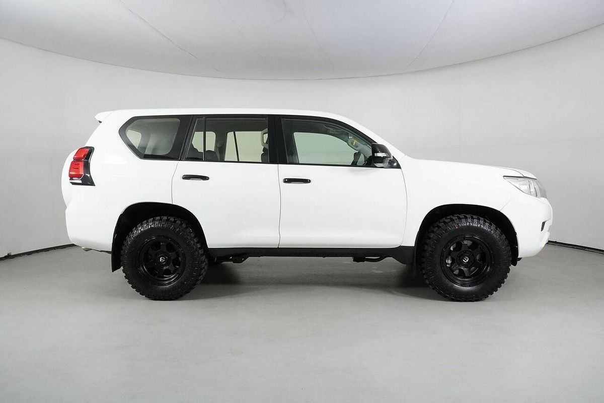 2022 Toyota Landcruiser Prado GX GDJ150R