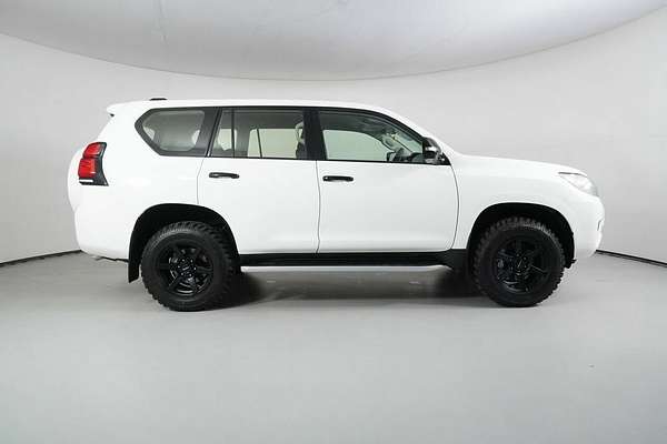2022 Toyota Landcruiser Prado GX GDJ150R