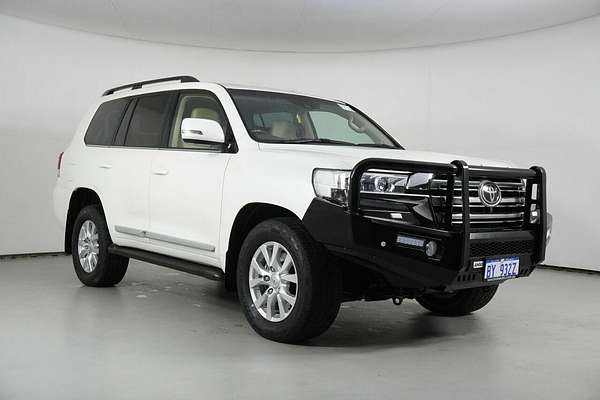 2016 Toyota Landcruiser Sahara (4x4) VDJ200R MY16