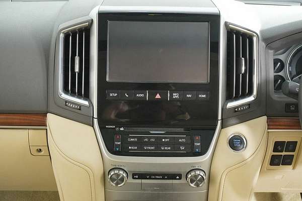 2016 Toyota Landcruiser Sahara (4x4) VDJ200R MY16
