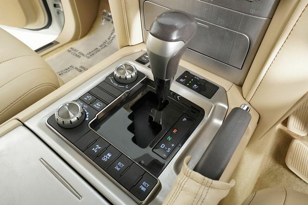 2016 Toyota Landcruiser Sahara (4x4) VDJ200R MY16