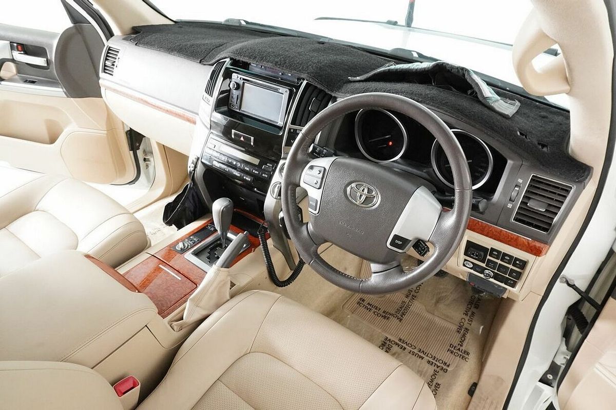 2015 Toyota Landcruiser VX (4x4) VDJ200R MY13