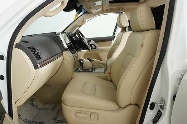 2016 Toyota Landcruiser Sahara (4x4) VDJ200R MY16