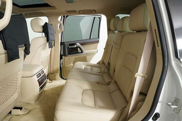 2016 Toyota Landcruiser Sahara (4x4) VDJ200R MY16